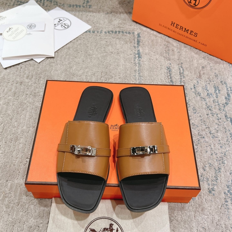 H**mes slippers